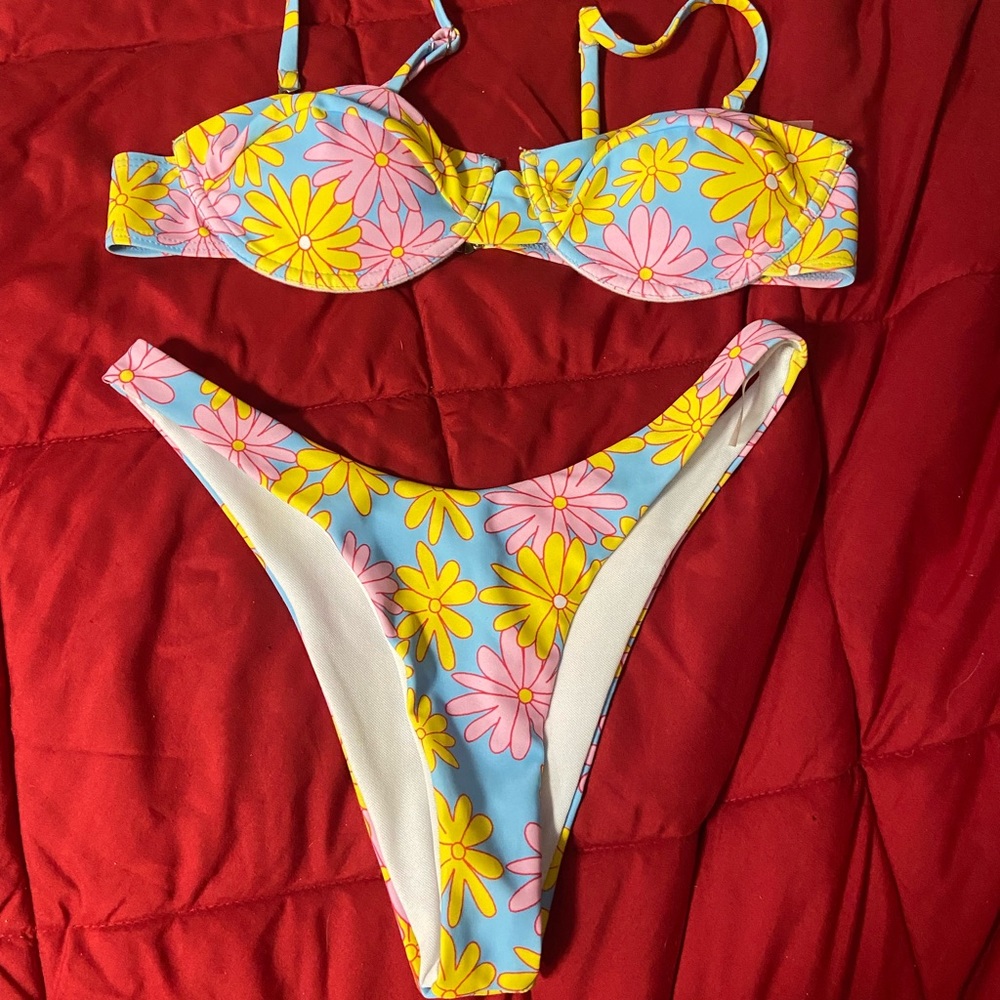 floral bikini